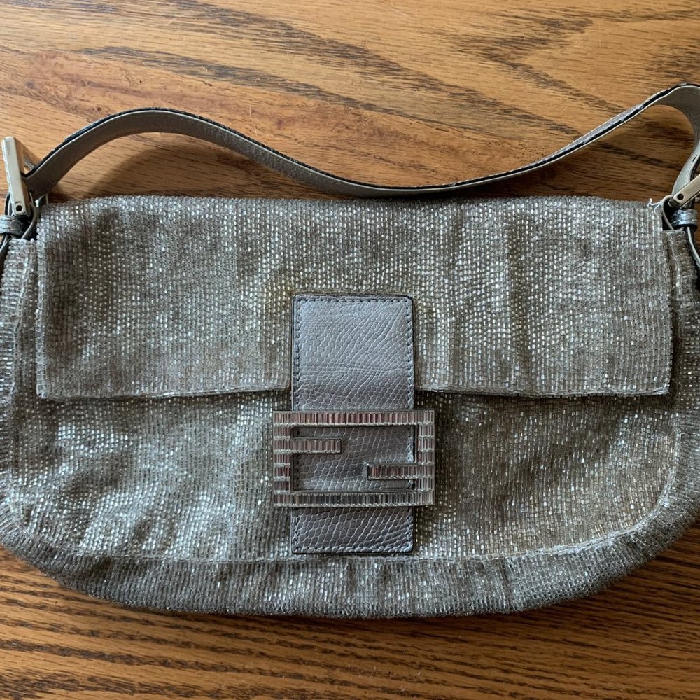 Fendi beaded baguette purse - Silver/Grey